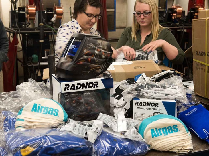 Airgas donates $50,000 worth of welding materials to engineering students at FSU
