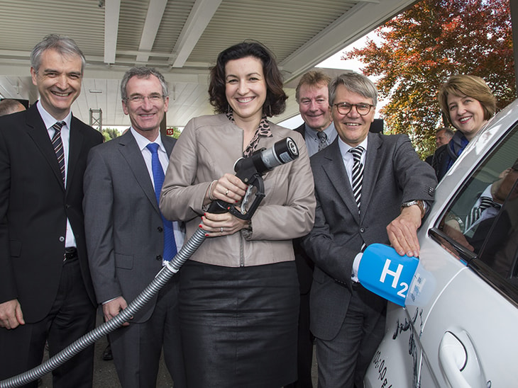 Daimler, Linde and TOTAL have created southern Germany’s first hub for hydrogen mobility