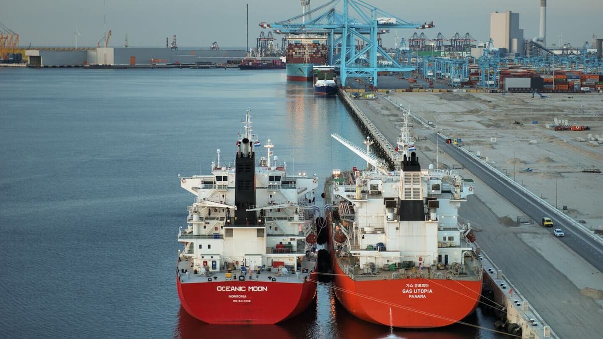 Trio complete ammonia bunkering pilot in Rotterdam
