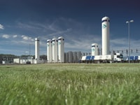 1011673_Linde-onsite-PV-gases-and-chemicals