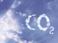 1032355_symbolco2fromclouds_831953