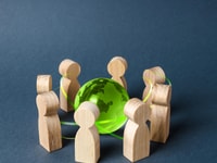 1037209_greencollaboration_176693_crop