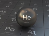 1039429_helium_79682_crop