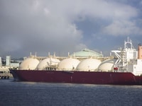 Liquefied natural gas ship terminal