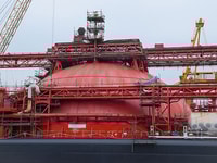 LNG boat building