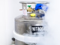liquid nitrogen dewar medical