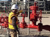 oil rig worker photo courtesy air products