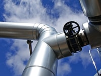 Oxygen in refining