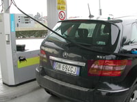 SF2 CNG car