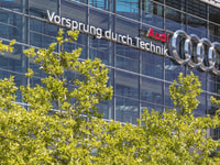 A1711319_large