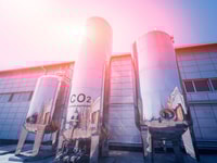 Bulk liquid CO2 storage