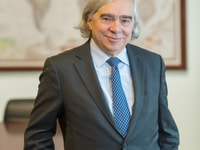 Moniz Boardroom EFI