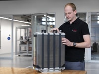 powercell-bosch-brennstoffzelle057_img_h720
