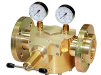 Dome pressure regulator