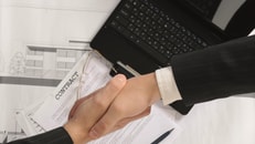 1032887_businessdeal13_653696