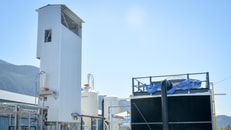 1035538_cespilotplantdirectaircapturesystem.shownarethecalcinerleftandaircontactorright_455263