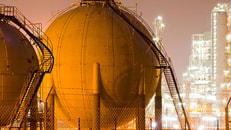 Liquefied natural gas storage