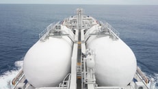b45da84e-a715-45c7-a343-28088f4d2b0b_photo_ship_tanks_ondeck.2e16d0ba.fill-1022x574-c100