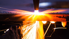 metal-cutting-with-acetylene-torch-close-up-on-low-ligth