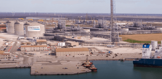 Cheniere to invest in two more LNG trains in Texas