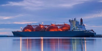 LNG-fuelled ships risk losses of $850bn by 2030 claims study