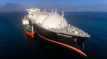 Pioneering energy deal oversees largest ever ship-to-ship Bio-LNG bunkering