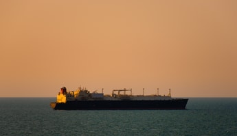 Burckhardt overhauls LNG carrier compressor on transatlantic voyage