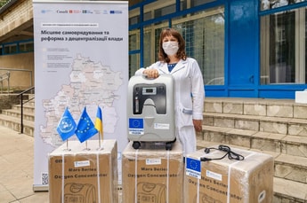 Medical facilities in Donetsk Oblast receive vital oxygen equipment