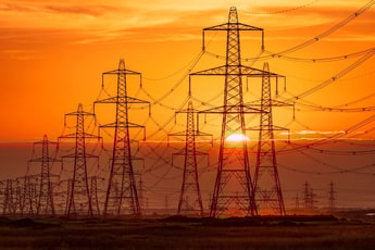 UK energy regulator to fast track £4bn of renewables investment with new rules