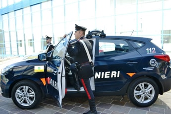 Carabinieri police get first hydrogen-powered car