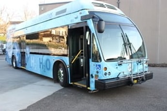 H2-powered bus goes to Washington