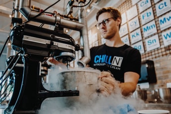 Keeping ice and safe: Liquid nitrogen’s applications in the food industry