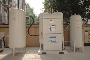 Uttam airlifts and installs oxygen plants in India
