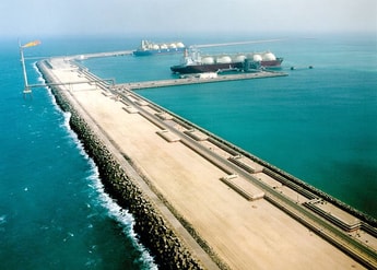 Middle Eastern companies achieve 10,000th LNG cargo load at Ras Laffan Port, Qatar