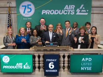 Air Products continues its 75th anniversary celebration by ringing the opening bell at the New York Stock Exchange
