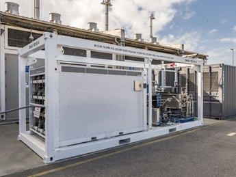 World’s largest commercial reversible electrolysis module created by sunfire and US partner Boeing