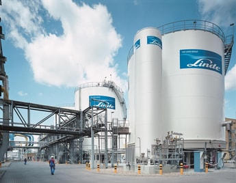 Linde raises squeeze out offer to €189.46 per share