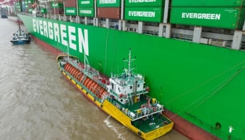 Shanghai claims first LCO2 ship-to-ship transfer