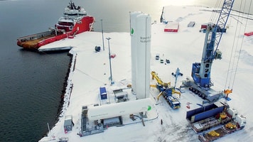 1026925_Barents-Gas-LNG-tanks-at-North-Pole