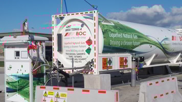 Bocs lng refuelling unit p1010106 cropped