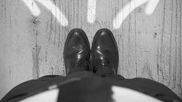 Crisis, Management, Concept-of-choices-of-a-businessman