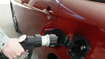Hydrogen refuelling station pump car fcv