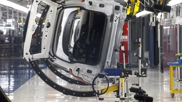 manufacturing-Kragujevac-bibiphotoShutterstock.com