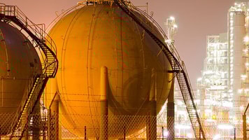 Liquefied natural gas storage