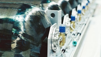 Cng cylinders med res.jpg