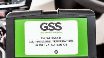 css-datalogger-in-car