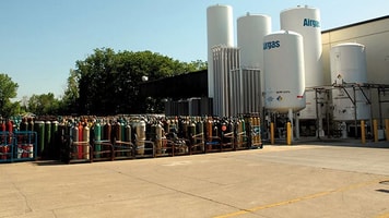 Airgas cylinder filling facility