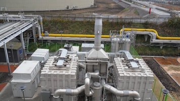 fuelcell energy 2.8 megawatt fuel cell station