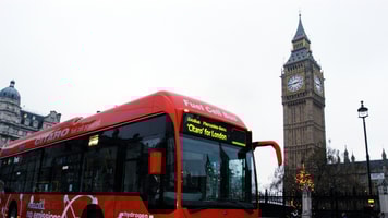 Fuel cell bus by houses of parliament