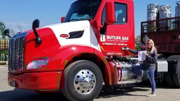 Hayley Gobrish with Truck (002)